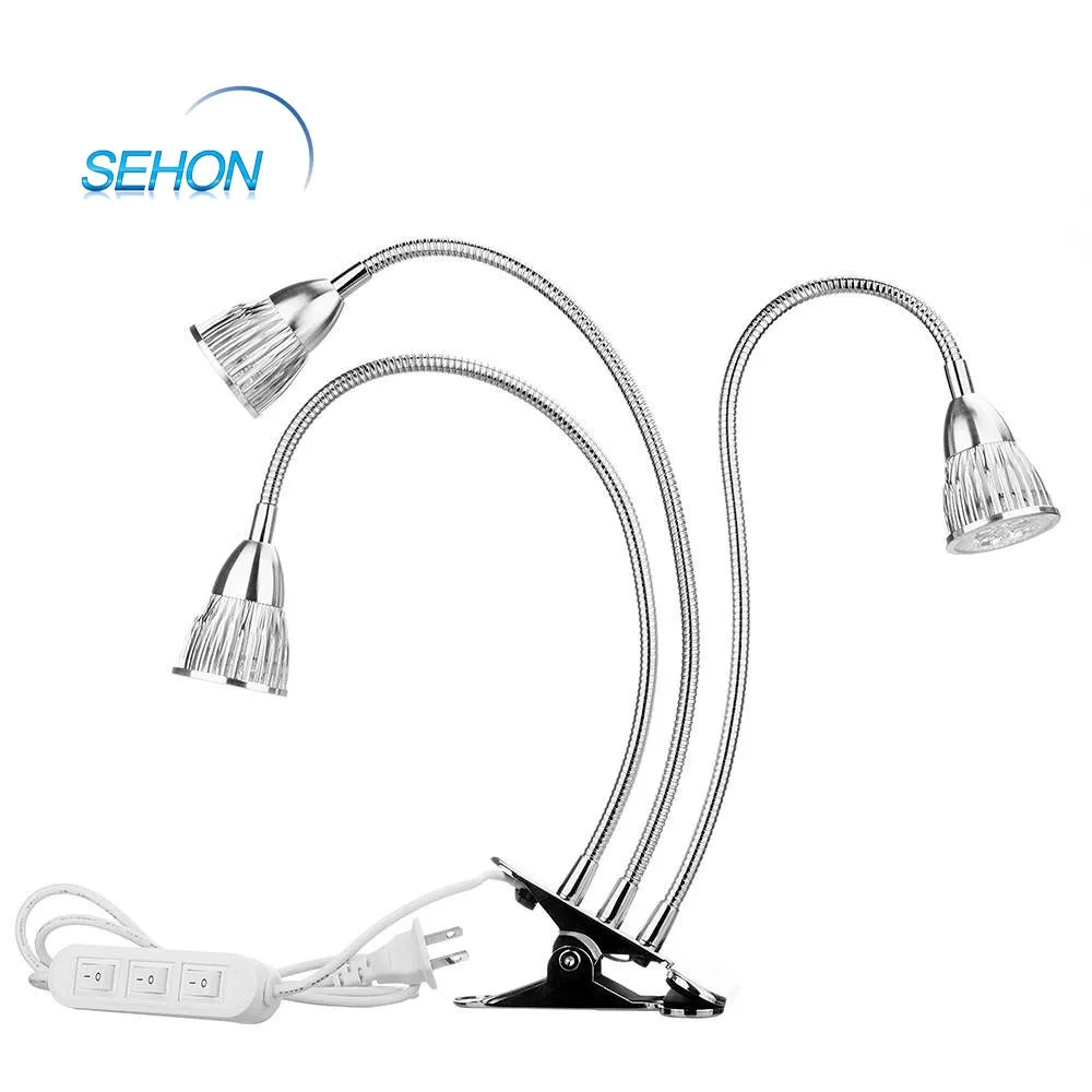 Парниковая лампа LED для теплицы и растениеводство. Светодиодная в Оптом 5Вт 10Вт 15вт. Трехголовый ЛЕД лампа для парника