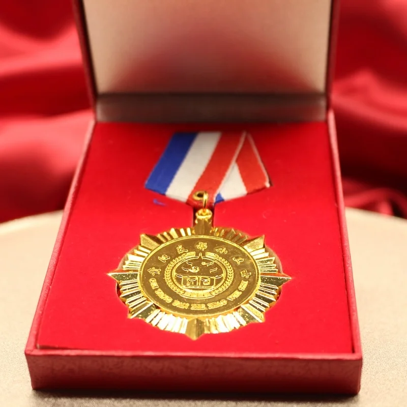 Military Insignia Pins Badge Lapel Pin Maker Medal For Recognition and Honor