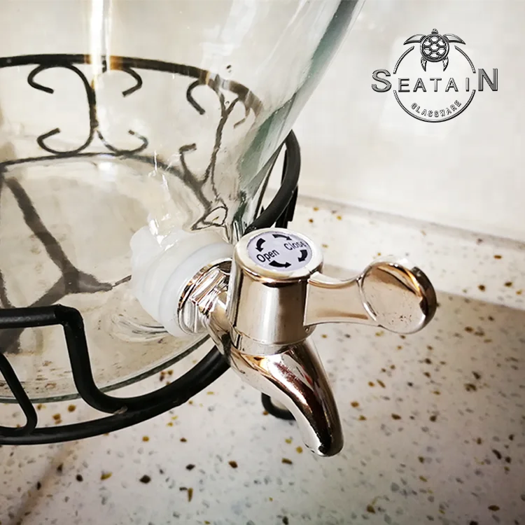 Large new design mason jar glass beverage dispenser with tap