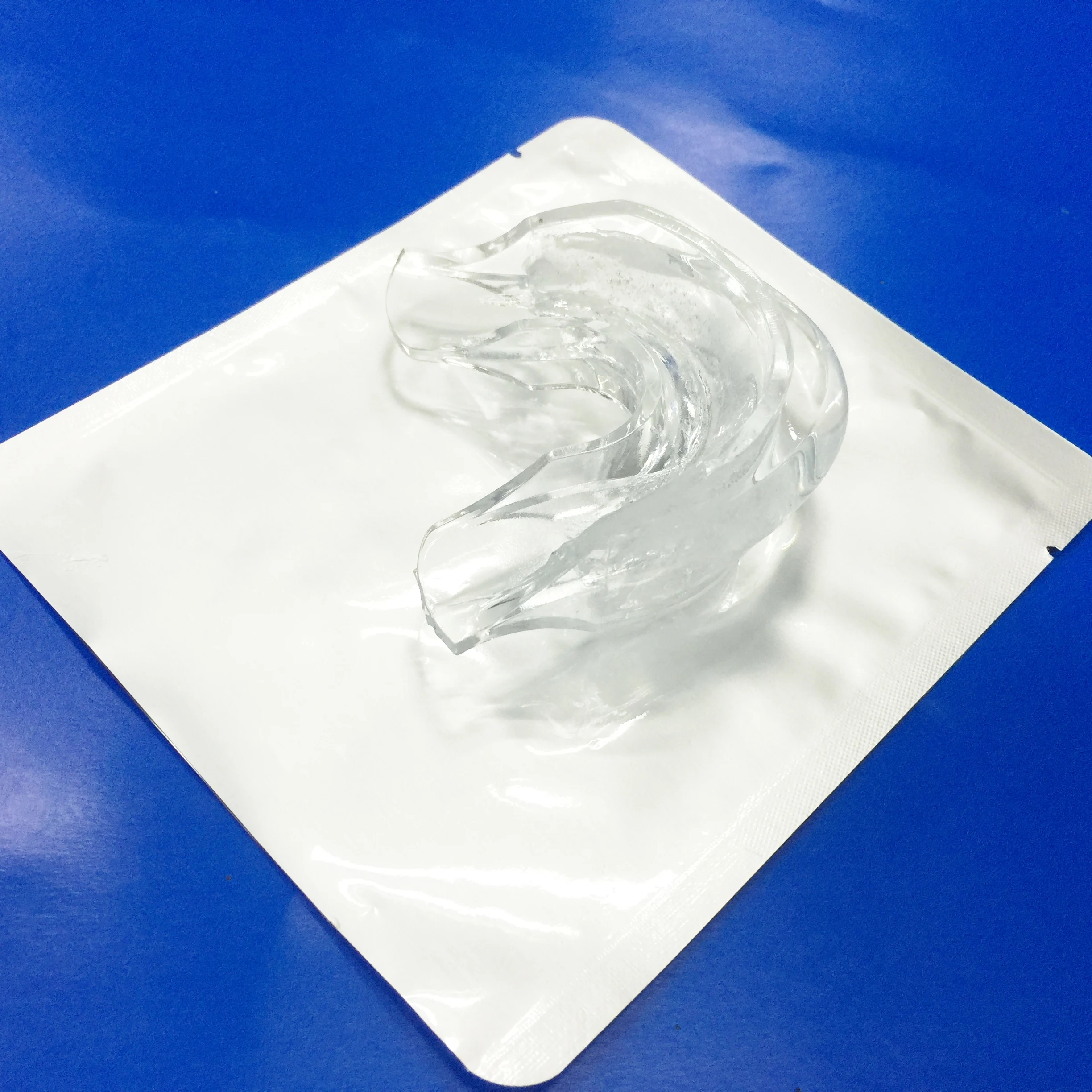 Pre loaded Teeth whitening mouth tray, 6% carbamide peroxide gel prefilled, packed by foil bag