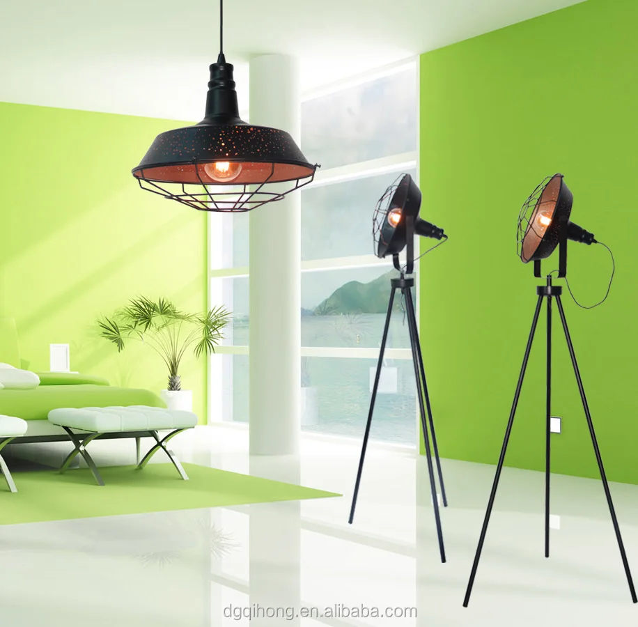 vintage tripod metal floor lamp floor light Old School, industrial style