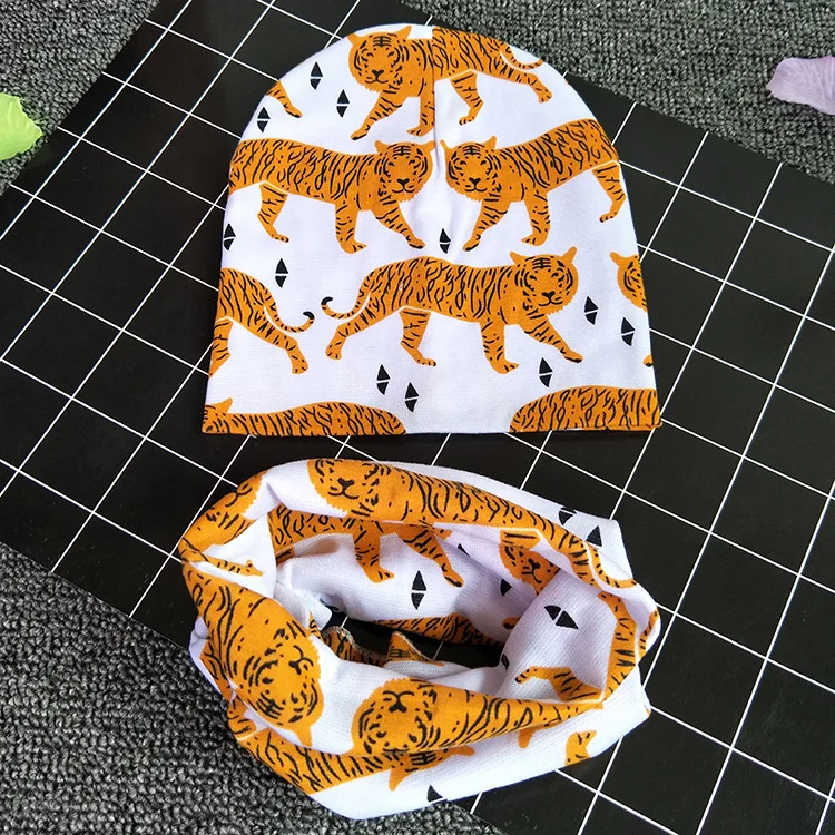 19074 Детские хлопок ткань печатных дизайн шляпы шейный платок Набор мягкий мультфильм шаблон Шапки