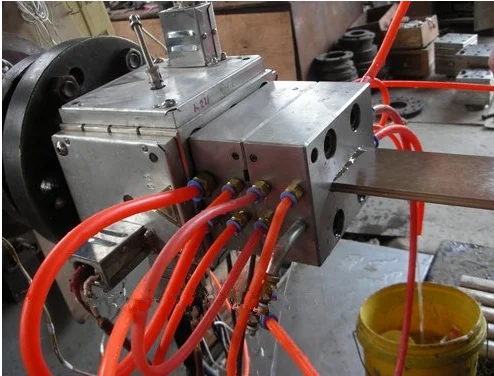 Пластиковый забор из НПВХ, ПВХ, ПЭ, ПП, ПВХ профиль, экструзионная линия