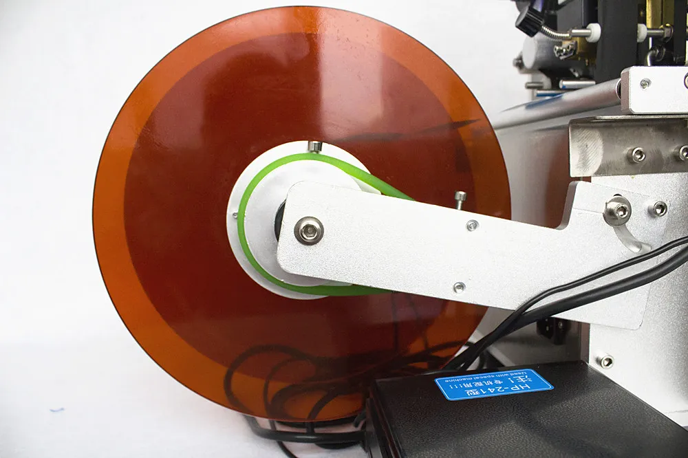 MT-50C Round Bottle Sticker Labeling Machine Adhesive Sticker Waterproof Metal Bottled Lianyuan