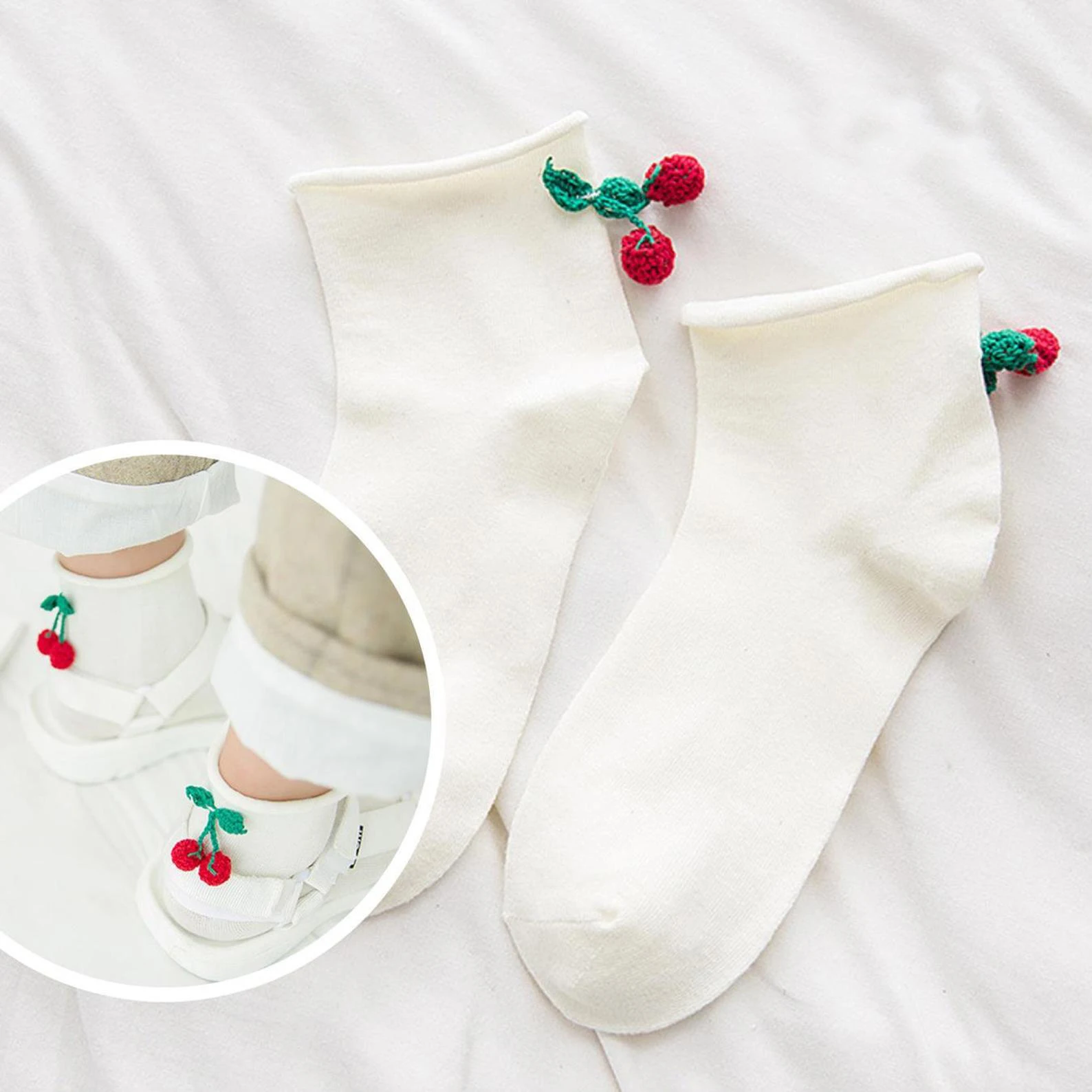 
AJ 19122 High Quality Cute Custom Funny Custom Embroidery Tube Cotton Socks For Teen Girls 