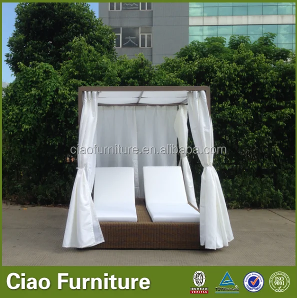 Outdoor garden seaside sunbed double lounge day bed with curtain