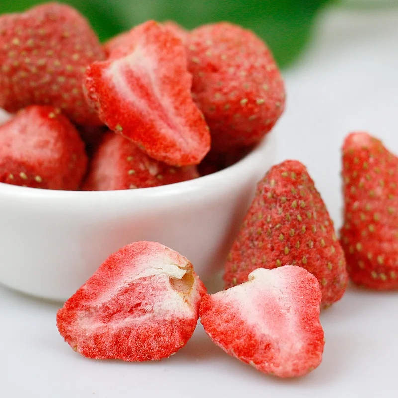 Wholesale High Quality Freeze-dried Red Strawberry FD Fresh Fruit Snacks In Bulk