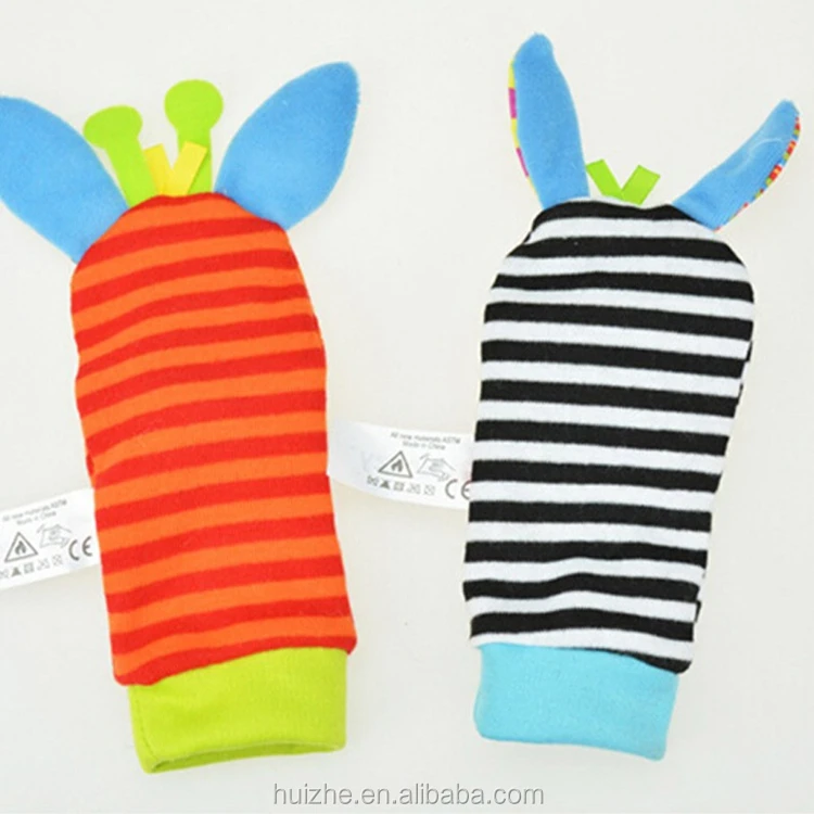 2017Hot Sale Newborn Baby Rattles Stuffed Toys Animal Socks Wrist Strap Education Toy For Toddlers Baby Socks