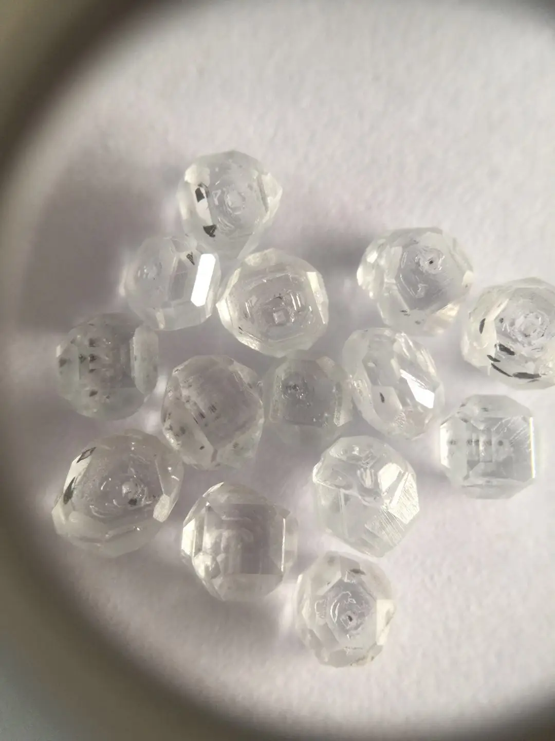 Best price cvd hpht uncunt white rough diamond for sale