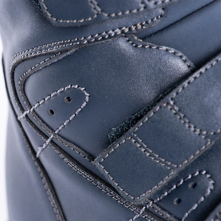 Новая модная стильная ортопедическая обувь для детей на осень и зиму