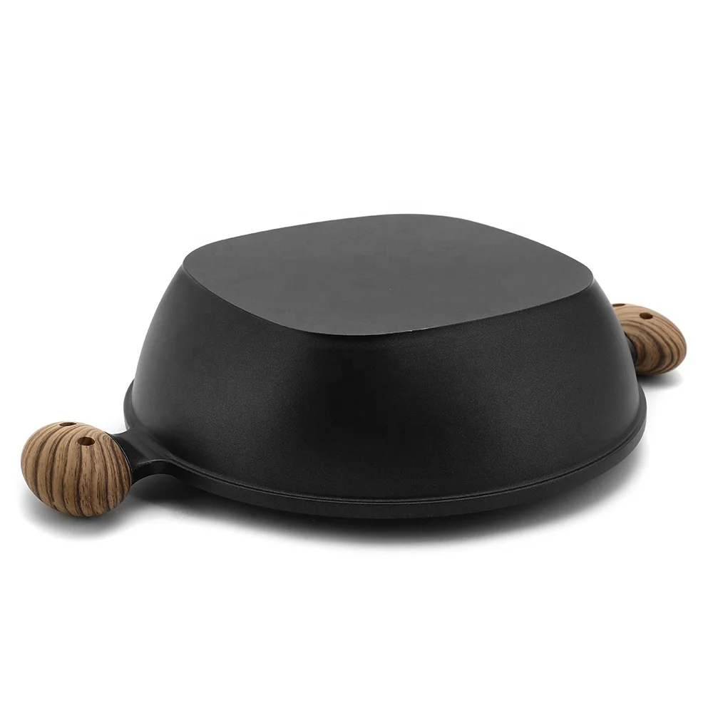 Aluminum die casting casserole with wood coating handle and black nonstick coating