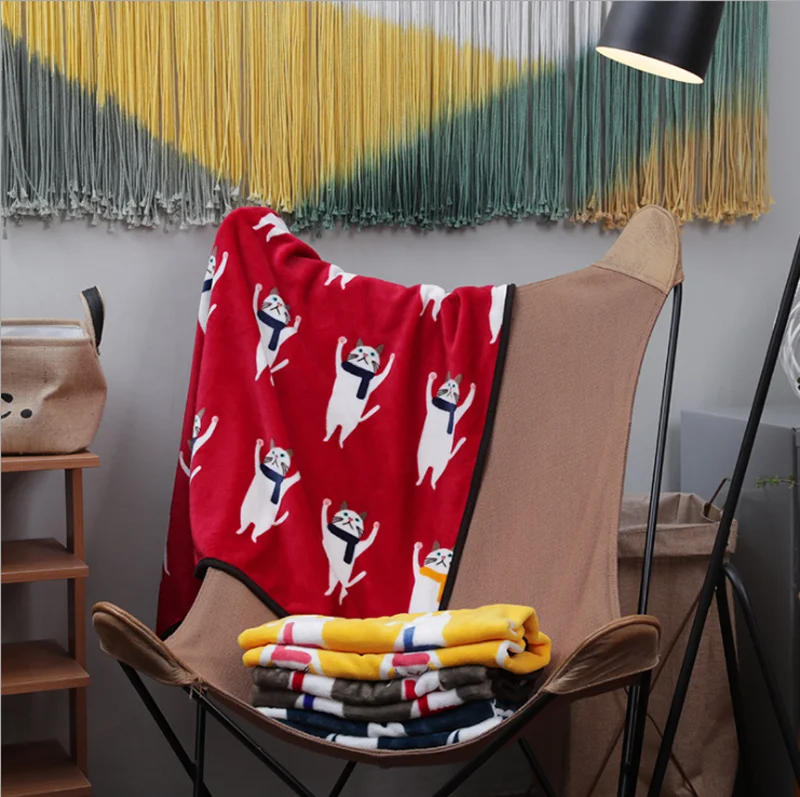 
Factory price soft baby flannel fabric cute cat pattern children air conditioning blanket 