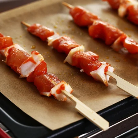 Wholesale 40 gsm virgin parchment  roasting paper and baking paper in natural brown and white sheet with printing