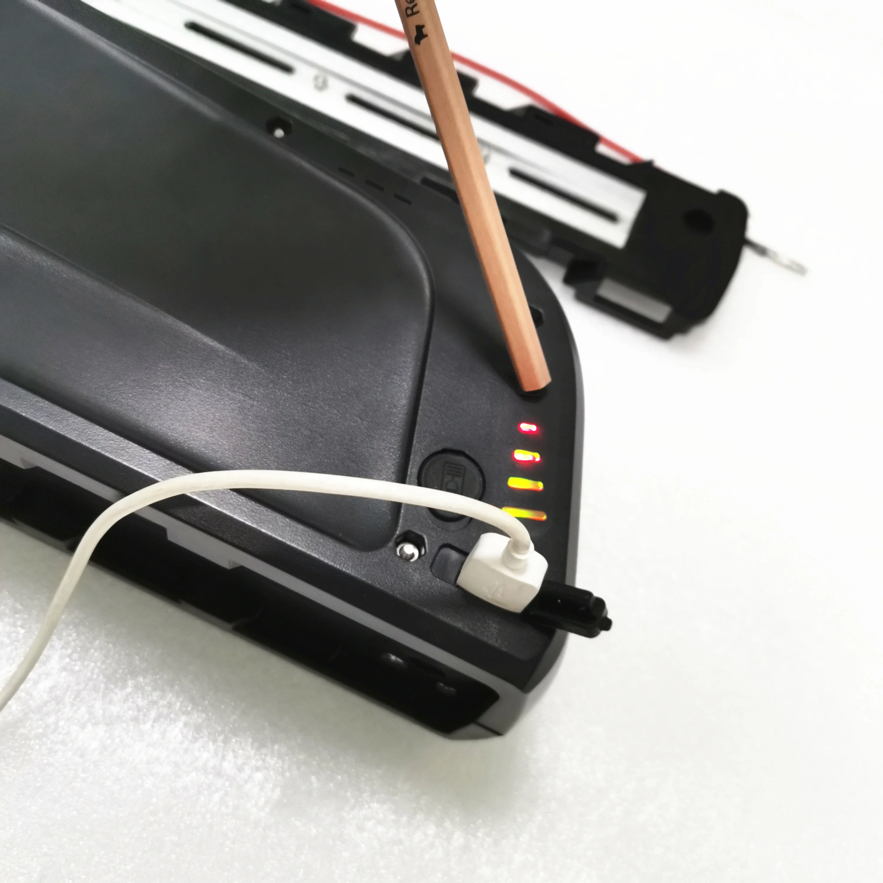 China Manufacturer Downtube dolphin Case Ebike Battery Packs 36v 13Ah for electric bicycle