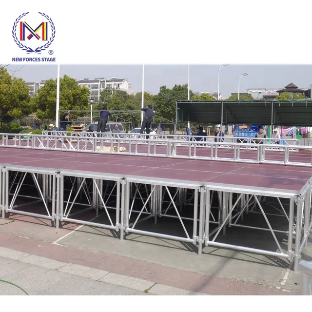 China Manufacturer Directory Church Stage Backdrop Led Screen Stage Roof