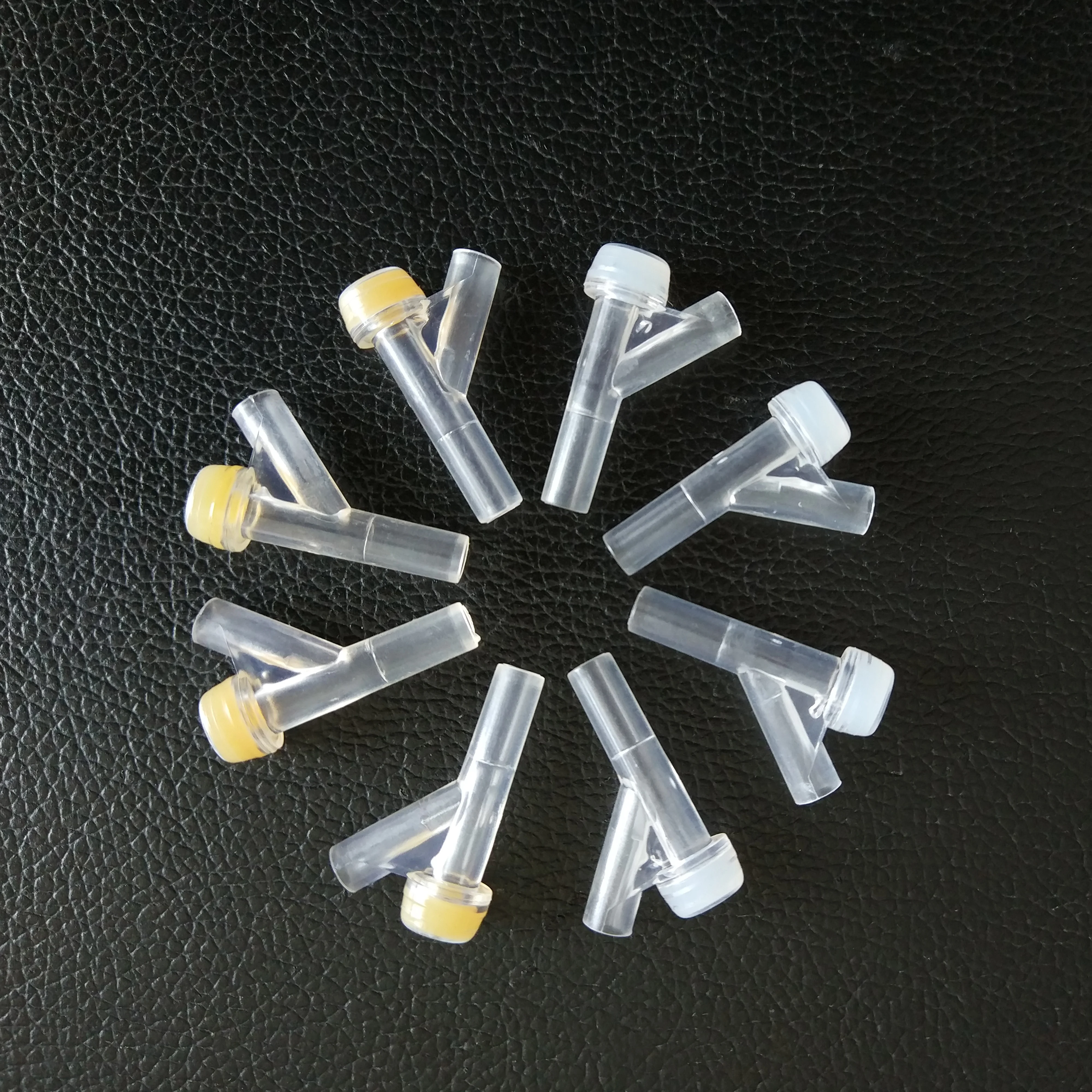 Medic Y Site Connector for Medical Device