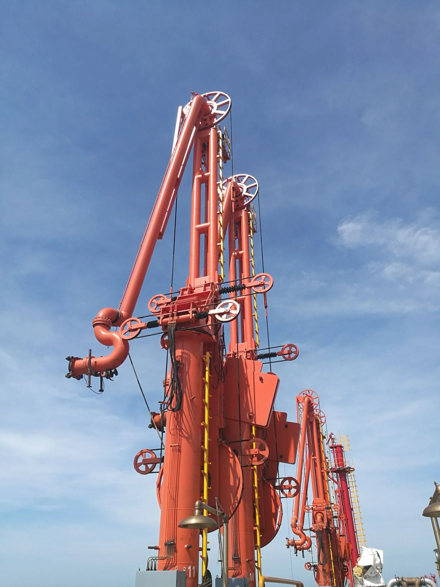 marine loading arm for transfer of oil, fuels, LPG to ship