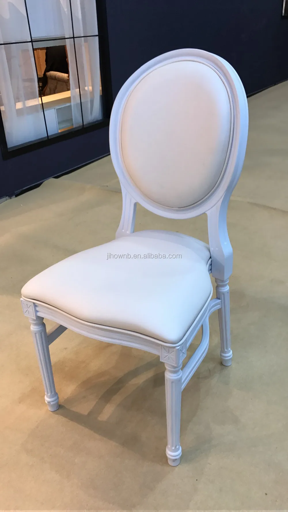 China Factory Buy Plastic Chiavari Chair for Wedding Hotel