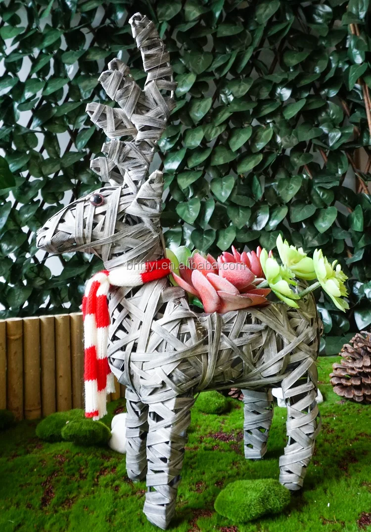 Willow Decorative Reindeer Planter Wicker Animal Shape Flower Succulent Planters Christmas Festival Decoration