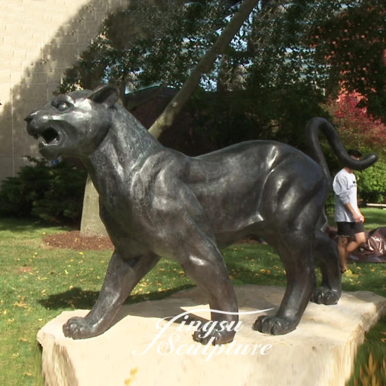 Outdoor deco bronze black panther sculpture