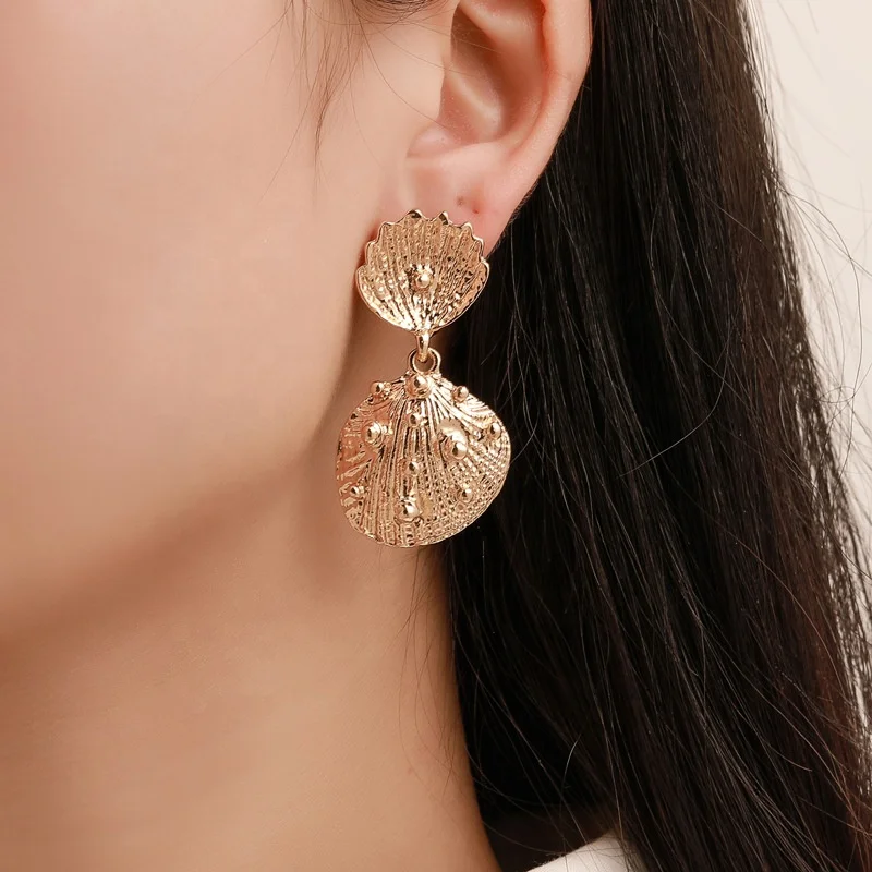 wholesale fashion cheap alloy personalized latest gold shaped cheap shell gold earring