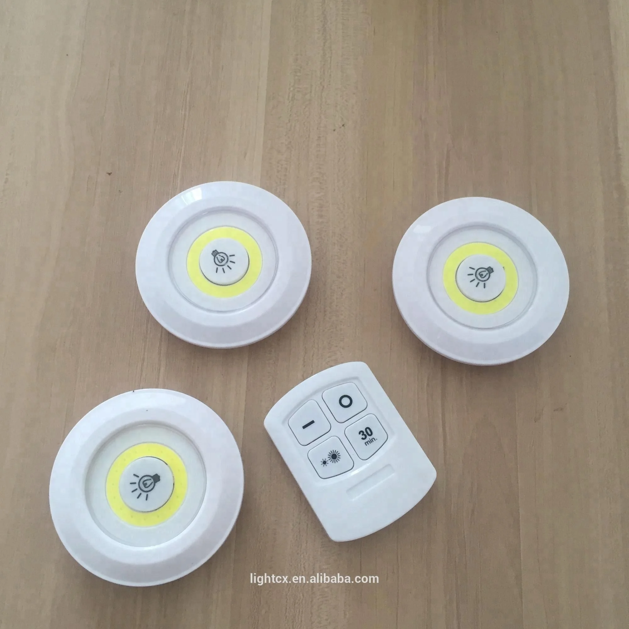 
3 LED Wireless LED Puck Light with Remote Control touch light closet led light 