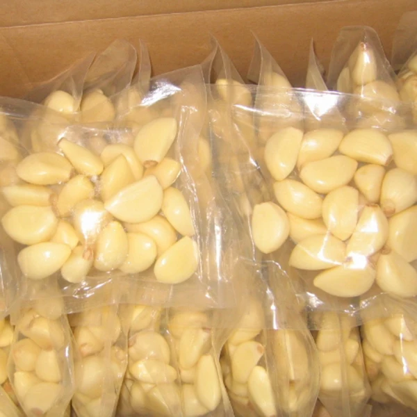 China peeled garlic cloves on sale