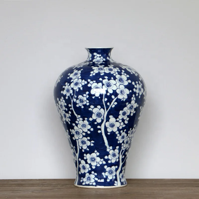 Jingdezhen wholesale hand painted blue and white porcelain plum vase hotel home tabletop decoration antique finished ceramic jar
