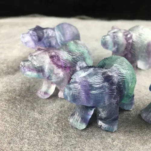 Wholesale Natural fluorite hand carved mini bear quartz  animal carvings for birthday gift
