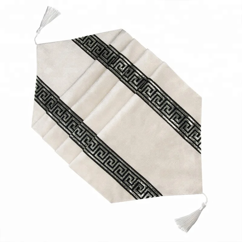 Luxury Decorative Solid Color Classic Design Embroidered Table Runner for Banquet