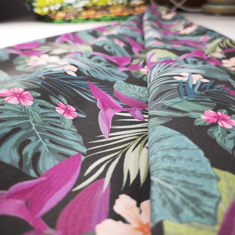 Популярная ткань из 100% полиэстера персикового микроволокна для плавания в рулоне