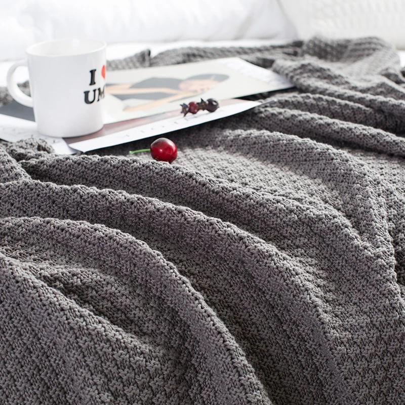 Yiruio Xw Mora Blanket Spain Foil 100% Cotton Blanket with Pom Pom