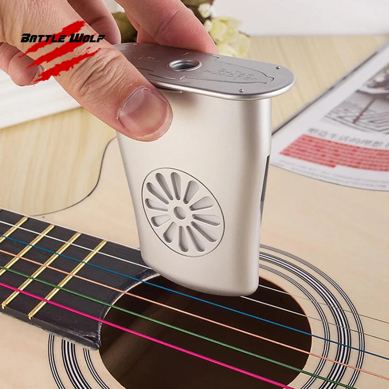 Увлажнители для акустической гитары различных цветов по оптовой цене