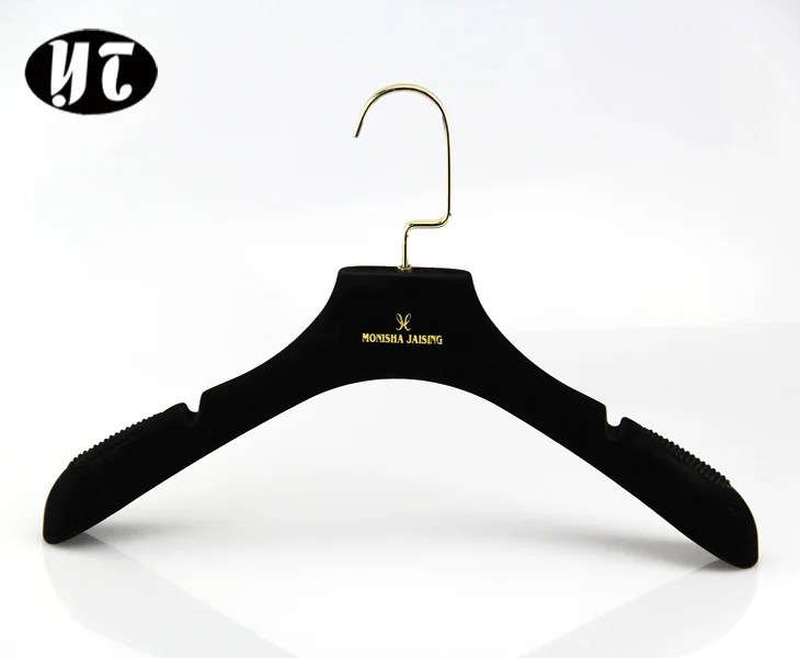 
LY052 Luxury black velvet hanger cusatomized logo plastic cheaper coat hanger  (60843250564)