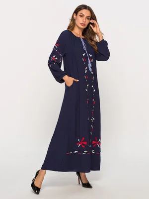 
Lady Loose O-Neck Embroidered Long sleeve Ethnic Muslim Dress 