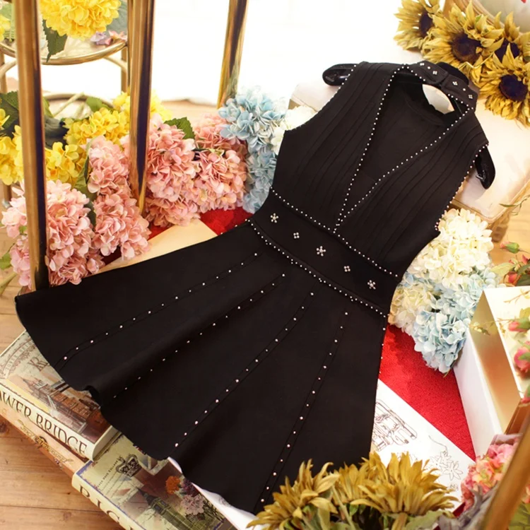 Custom Elegant Lady Sleeveless Beading Bandage O-neck Solid Color Sexy Club Mini Black Dress Women Evening Party Dress