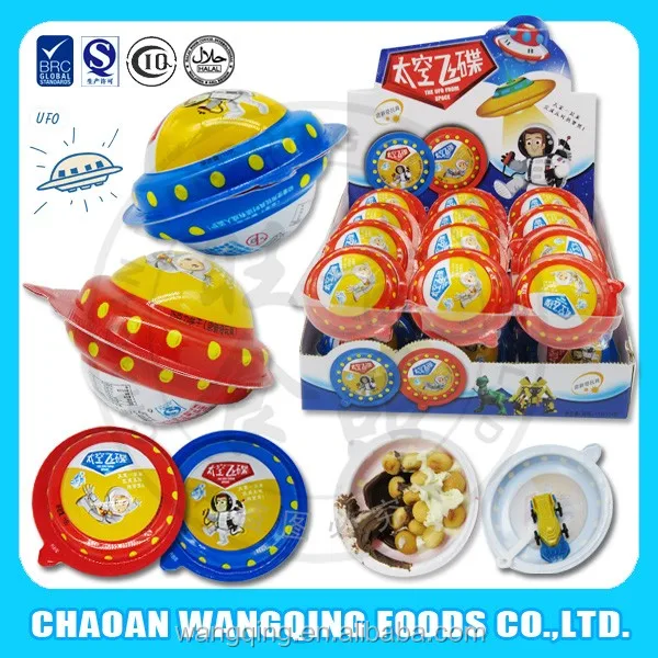 Chinese confectionery manufacturers are selling wholesale, customizable chocolate egg candies chocolate dark