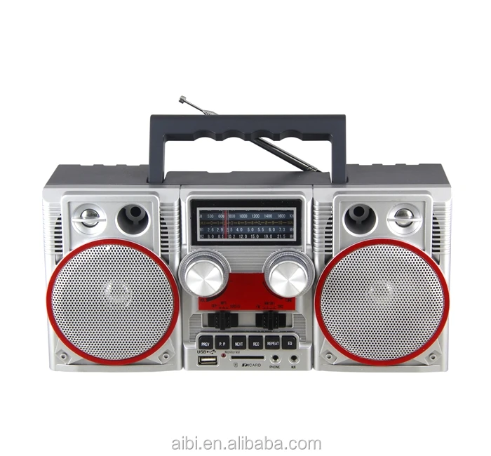 
Retro FM/AM portable radio with recording function 