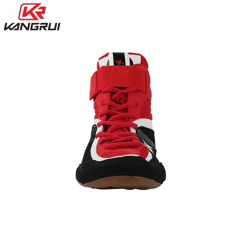 Wrestling shoes