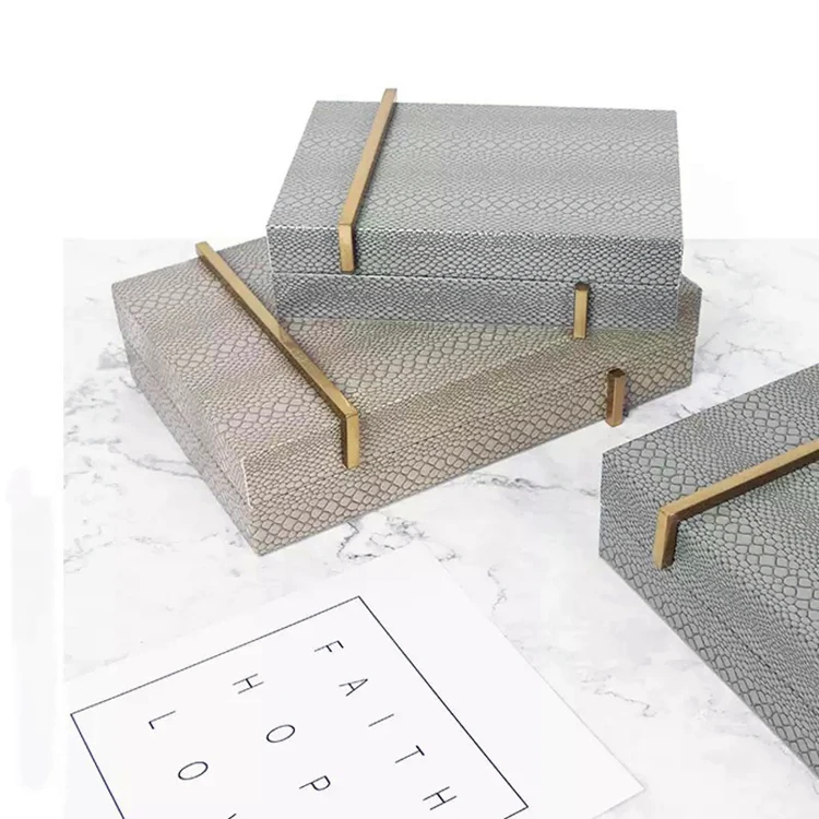 Custom High Gloss Lacquered Finish Wooden Jewelry Box Luxury Python Skin Leather Treasure Ornaments Box