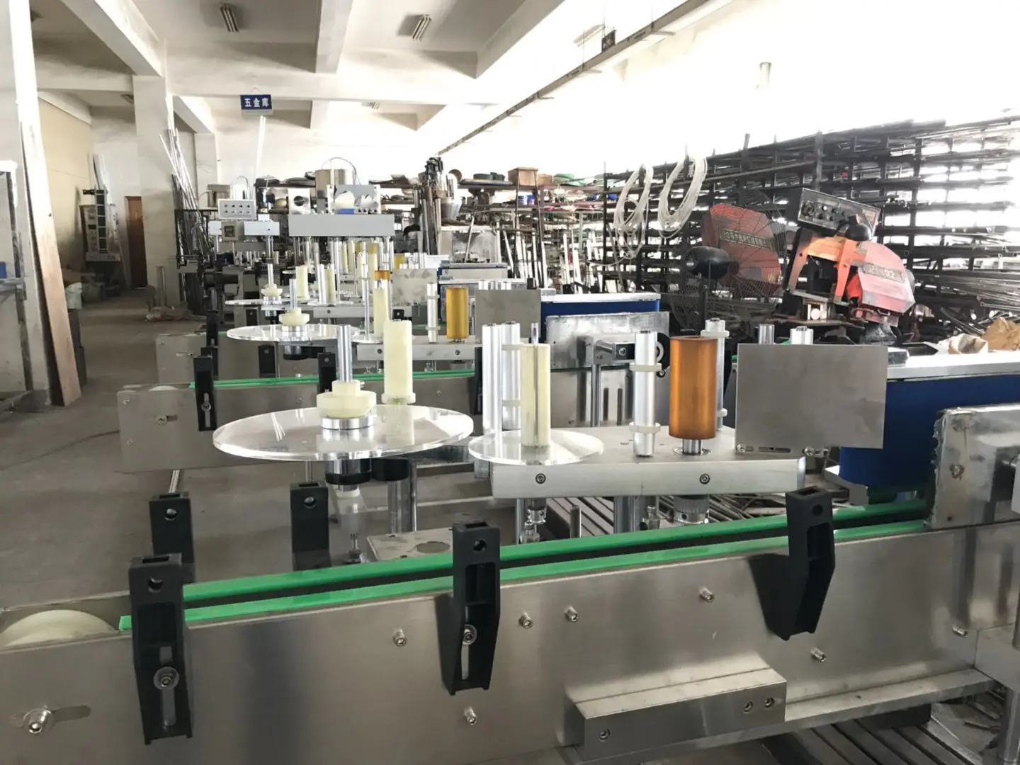 
ZXH-90 Shanghai manufacture automatic vinegar bottle cold wet glue paper label labeling machine 