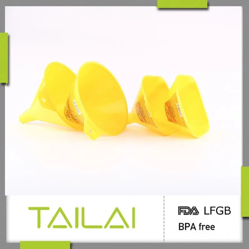 1 pint plastic funnel