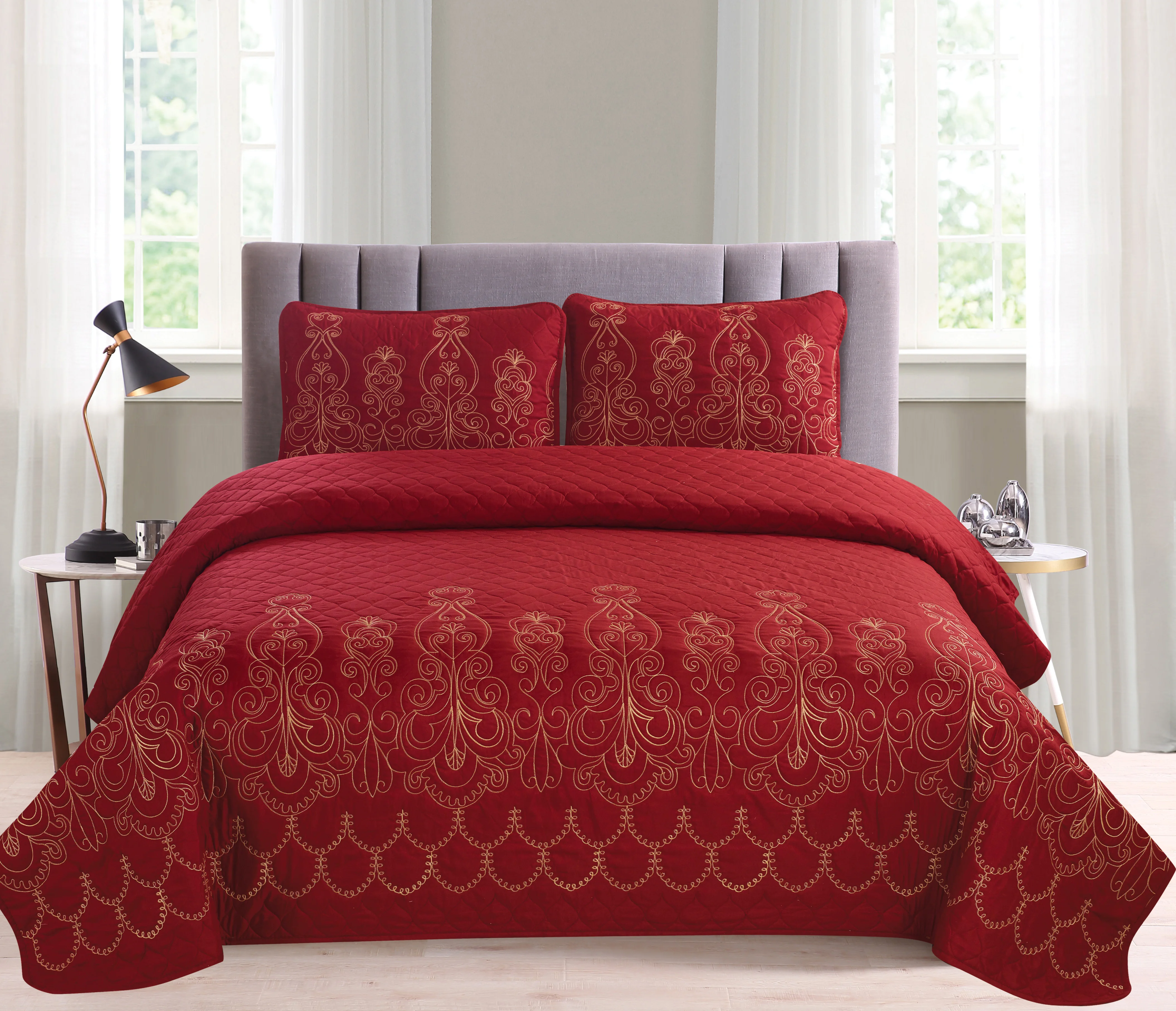 Luxury embroidery quilt 3pc set
