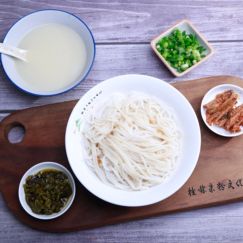 Braised Beef Self  heating Rice Noodles Convenient Instant Rice Noodles 430g