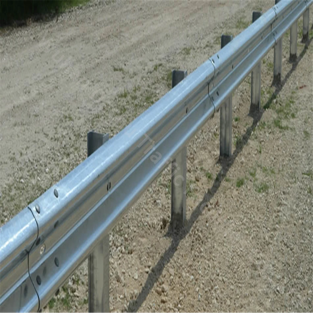 High Quality Steel Highway Roadside Guardrail/Guard Fence