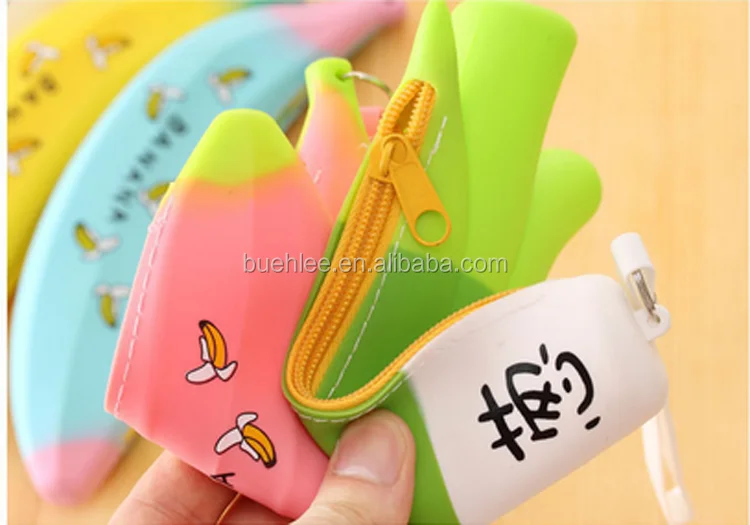 
China manufactory custom banana shape silicone pencil case 