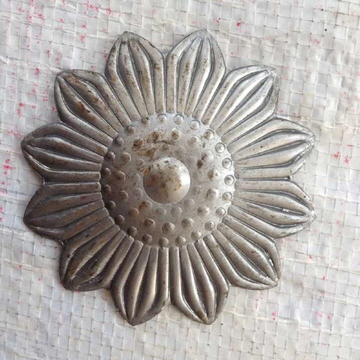 wrought iron stamping metal grape leaves