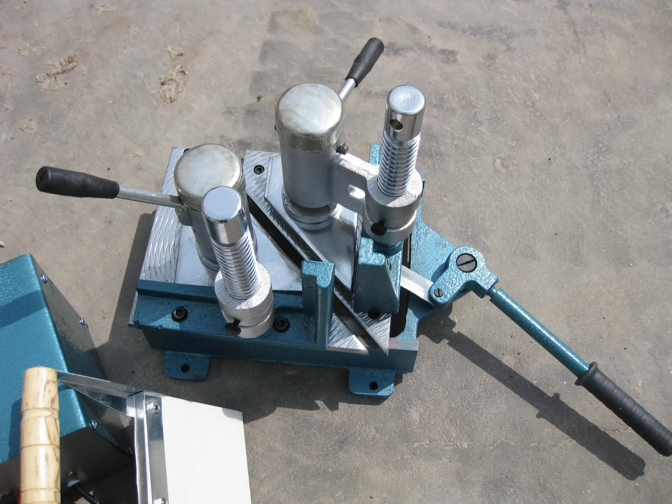 Window And Door Making Machinery Portable Pvc  Upvc Window Welding Machine