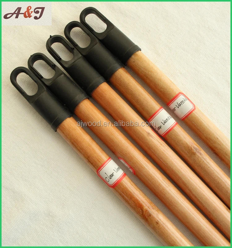 Varnished eucalyptus wooden broomstick with 7.0cm plastic cap