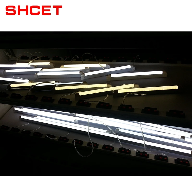 New Hot Sale Fluorescent 18w T8 LED Read Tube Light